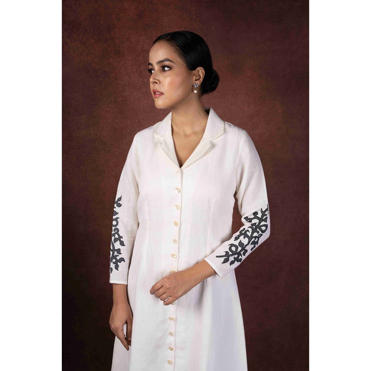 Dhara Soft Ivory Handloom Linen Dress With Hand Painted Sleeves – Womens Dress on Brown Living™. SKU: HD1007. Img 4.