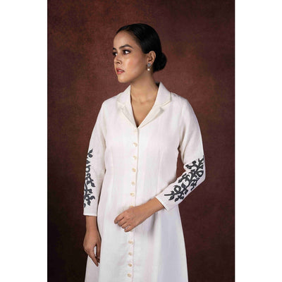 Dhara Soft Ivory Handloom Linen Dress With Hand Painted Sleeves – Womens Dress on Brown Living™. SKU: HD1007XSN. Img 4.