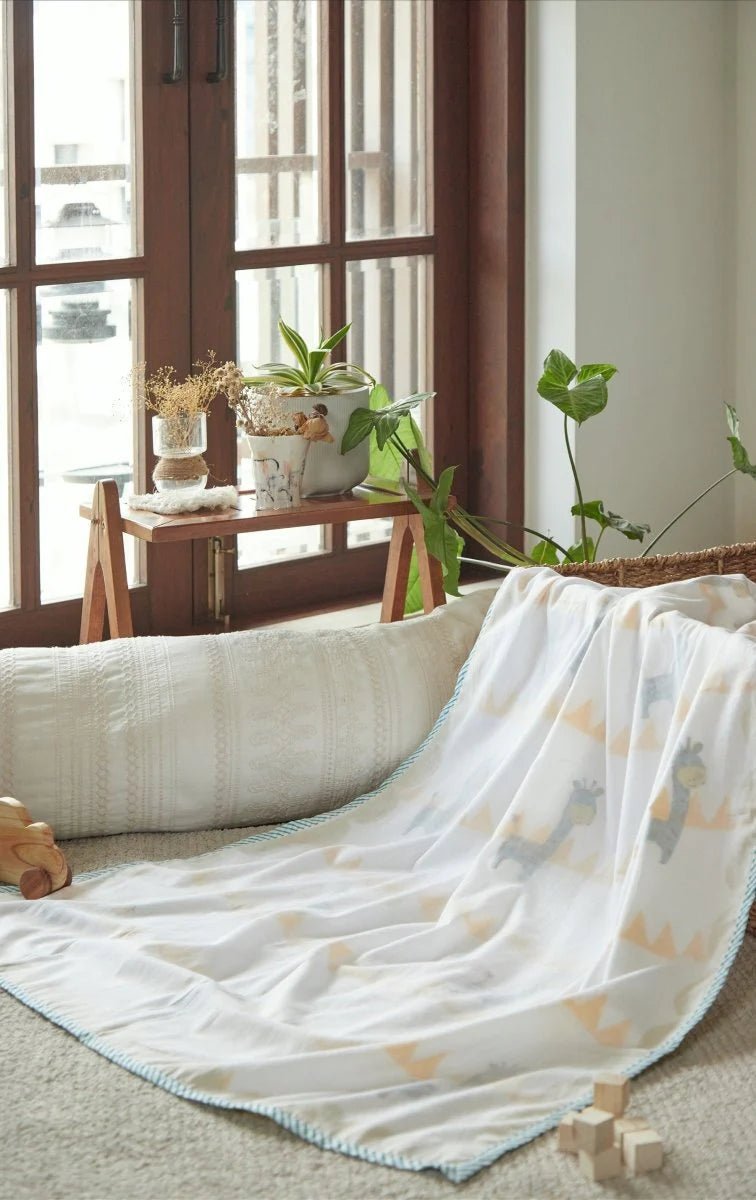 Dohar - My Best Gira Friend The Giraffe - Yellow – Bed Linens on Brown Living™. SKU: 249-16120-MSY-SDB-051A-YellowTri-N. Img 22.