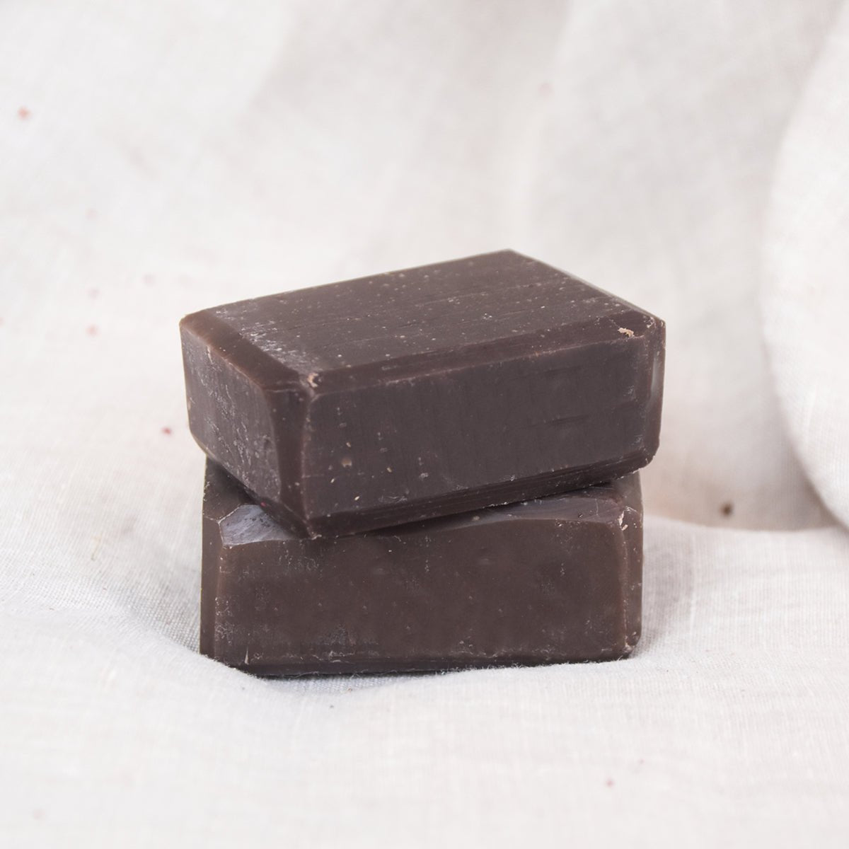 Earth Ruby & Morning Blossom Soap Set Pack Of 2 | Handmade Soaps – Soap on Brown Living™. SKU: LN-SET-ERMB-01. Img 2.
