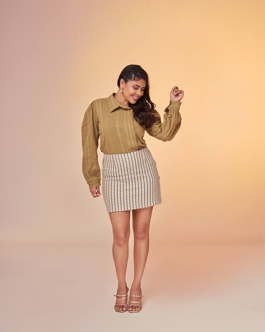Easy Breezy Earthy Green Asymmetrical Hemp Shirt for Women – Womens Shirt on Brown Living™. SKU: HGSS. Img 2.
