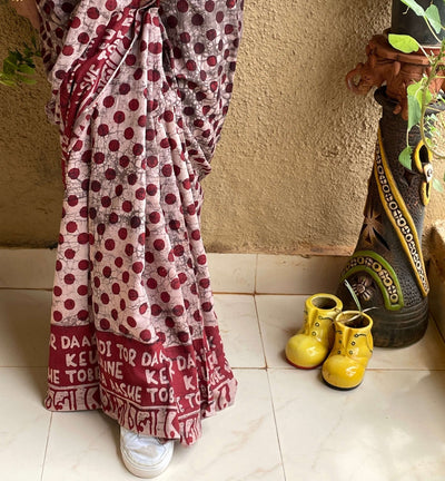 Ekla Cholo Polka Dot Cotton Saree – Handloom Woven – Womens Saree on Brown Living™. SKU: k505 - 1. Img 6.