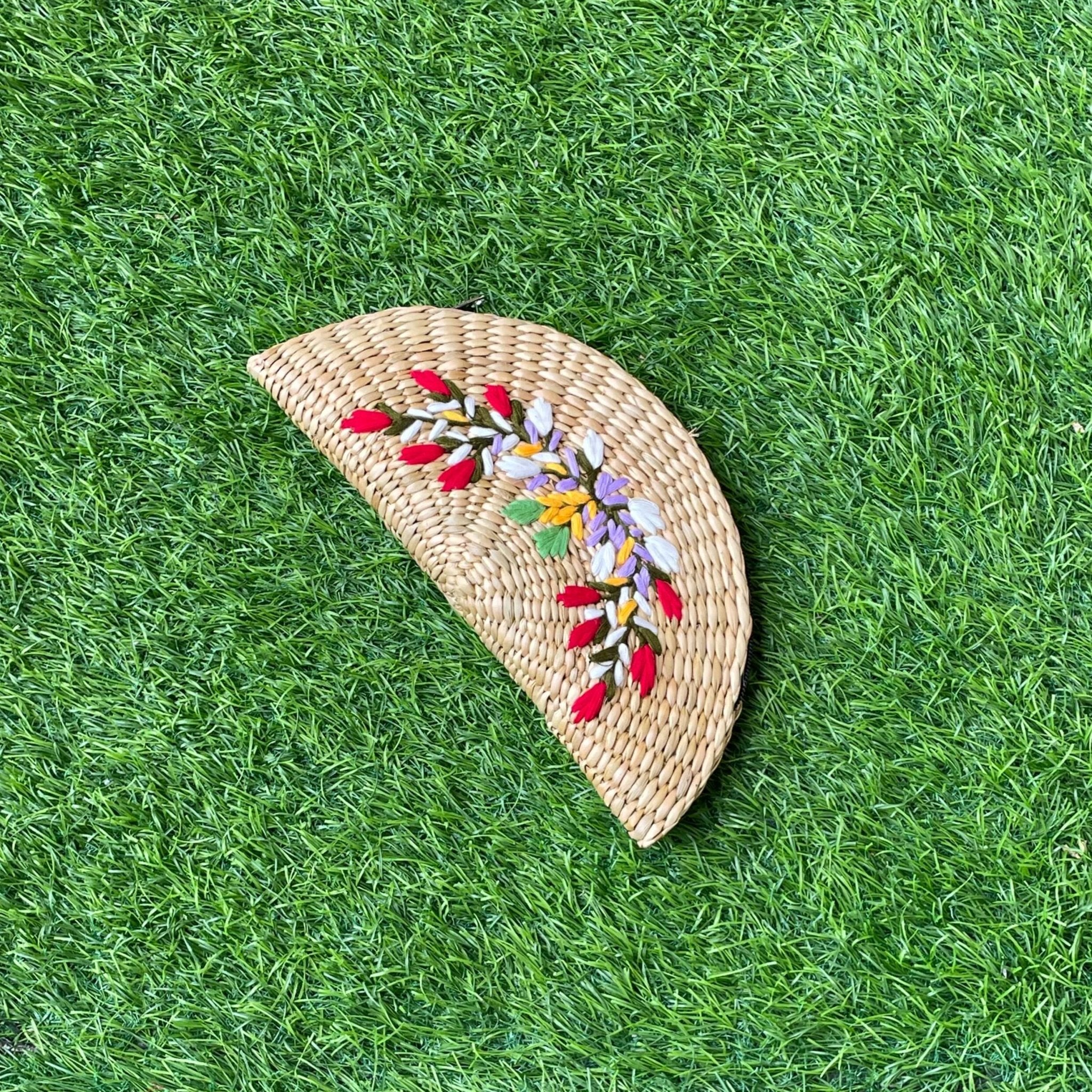 Embroidered Kouna Grass Clutch – Handcrafted Sustainable Bag – Handbags on Brown Living™. SKU: K1. Img 2.
