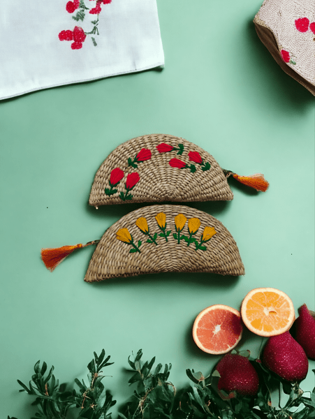 Ethnic KaunaBloom Hand Purse Natural Handwoven Bag – Womens Clutch on Brown Living™. SKU: OEP726a. Img 4.