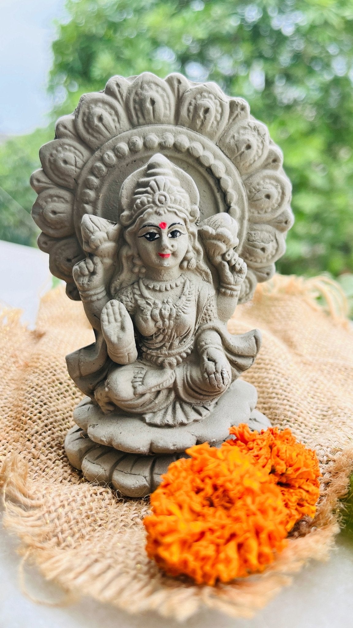 Festive Gift Box | Plantable Laxmi Ganesh | Incense Diwali I Set of 4 – Gift Hampers on Brown Living™. SKU: SNPGL03. Img 3.