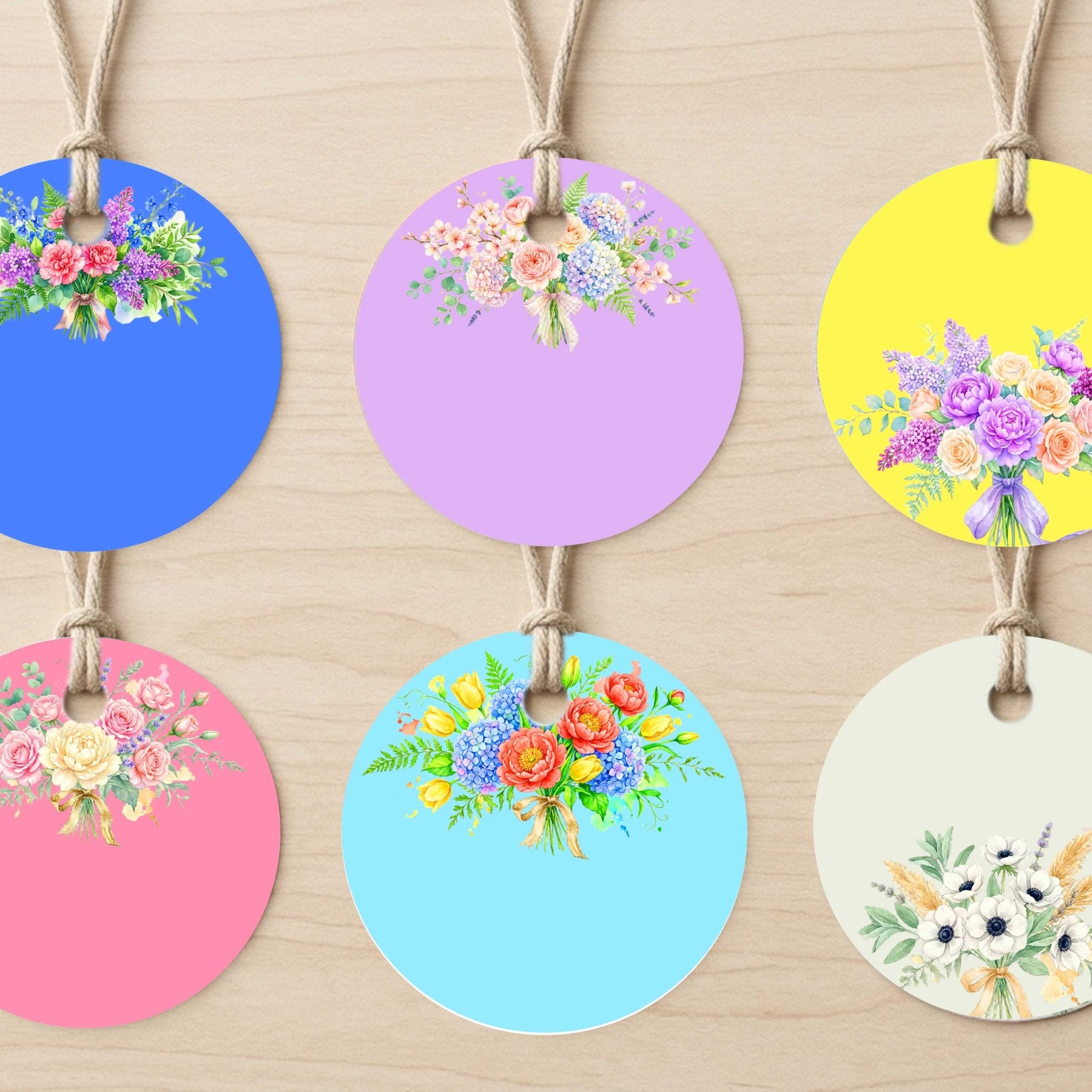 Floral Bouquet Note Card Gift Tags | Set of 24 Blank Message Tags – Gift Tags & Labels on Brown Living™. SKU: PJ-Q5HO-OCM9. Img 1.