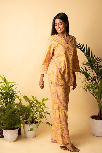 Floral Lounge Wear – Soft Cotton Comfort for Everyday Relaxing. – Womens Co - Ord Sets on Brown Living™. SKU: ANTSBS. Img 9.