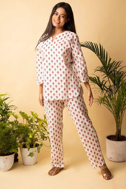 Floral Lounge Wear – Soft Cotton Comfort for Everyday Relaxing. – Womens Co - Ord Sets on Brown Living™. SKU: ANTSBS. Img 4.