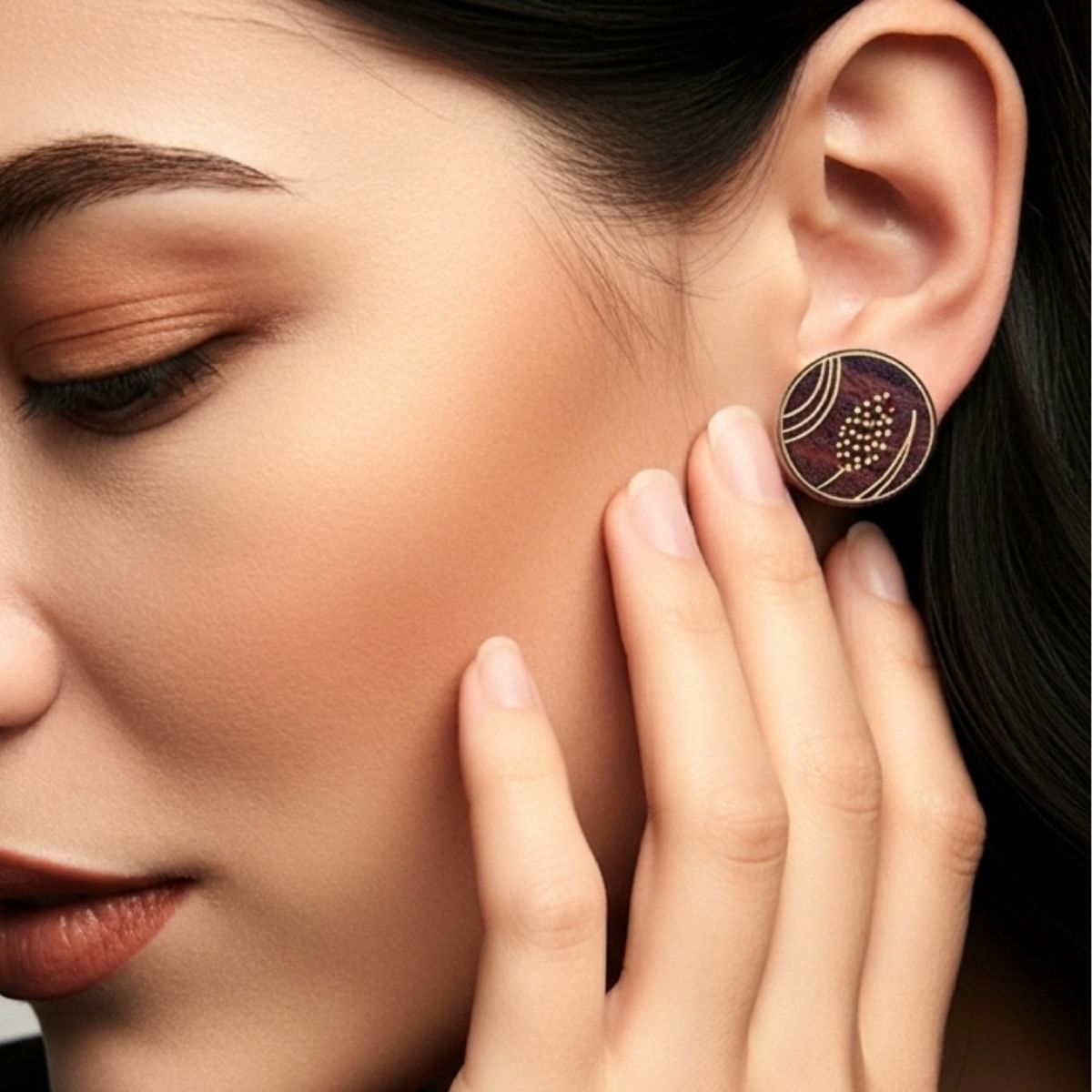 Floret Taarkashi Wooden Earring - Brass Inlay Craft – Jewellery on Brown Living™. SKU: UATRWJ005. Img 5.
