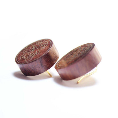 Folia Taarkashi Wooden Earrings – Brass Inlay Craft – Jewellery on Brown Living™. SKU: UATRWJ008. Img 4.