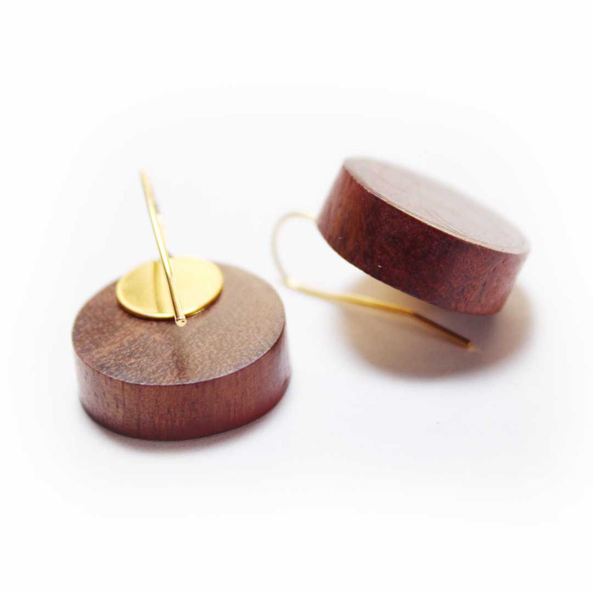 Frondes Taarkashi Wooden Earring - Brass Inlay Craft – Jewellery on Brown Living™. SKU: UATRWJ006. Img 5.