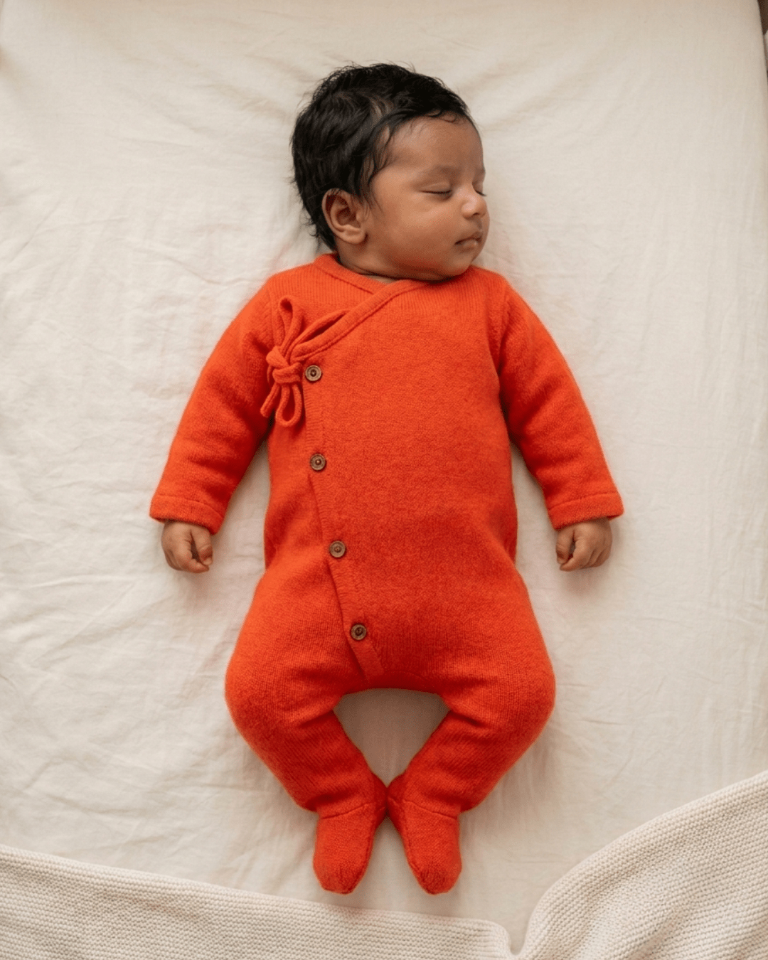 Full Onesie for Babies | Pure Wool Herbal Dyed Full Sleeved Tee – Kids Daywear Sets on Brown Living™. SKU: ONO03016. Img 2.