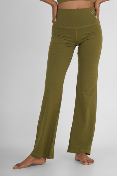 Gala Kelp Co - ordinated Set | Comfortable Women’s Activewear Set – Womens Co - Ord Sets on Brown Living™. SKU: ELGLCOKLPXS. Img 5.