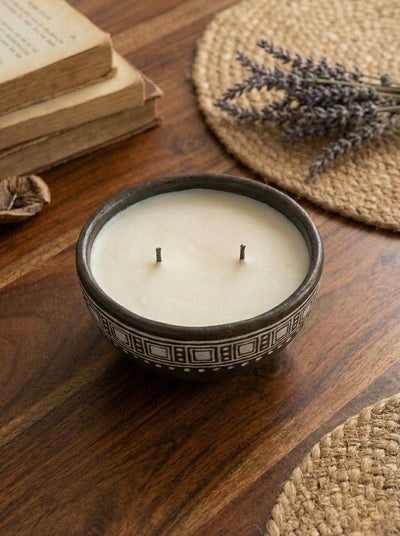 Geometric Glow 2 - Wick Black Clay Candle | Handcrafted Aromatic Bowl – Candles & Fragrances on Brown Living™. SKU: KVGABCLGMC03. Img 2.