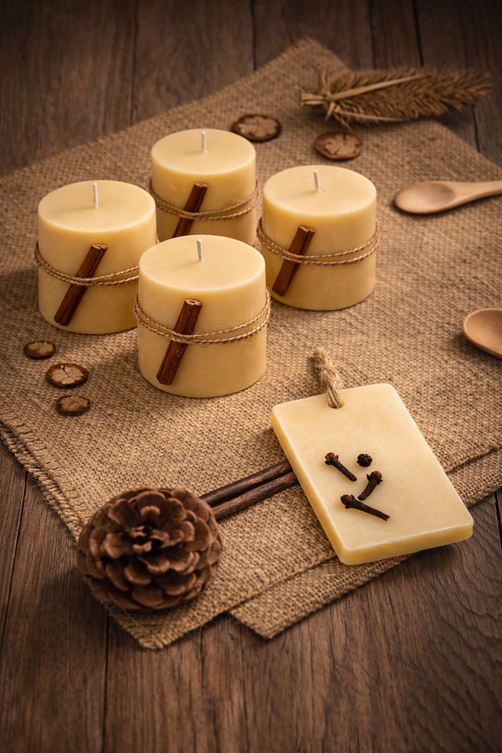 Gift Set Of 4 Coco Beeswax Candles With Orange Clove Fragrance Bar – Candles & Fragrances on Brown Living™. SKU: SN2573. Img 1.
