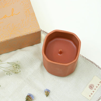 Gilli Mitti Candle | Smells Like Rain | Soy wax | Available in 4 sizes – Candles & Fragrances by Pravaah India available on Brown Living™. Large . SKU: CAN008_Large. Img 13.