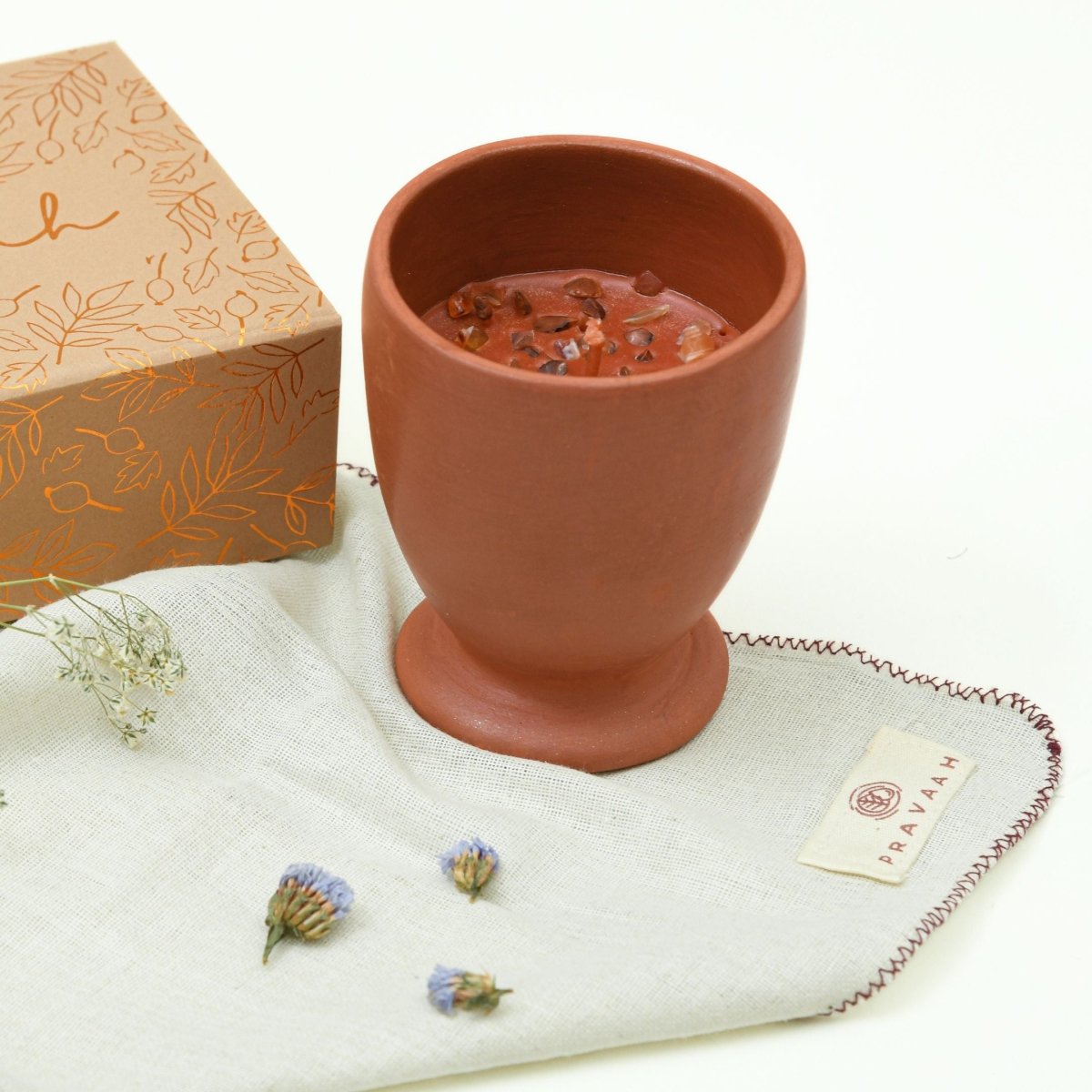 Gilli Mitti Candle | Smells Like Rain | Soy wax – Candles & Fragrances by Pravaah India available on Brown Living™. Large . SKU: CAN008_Large. Img 4.
