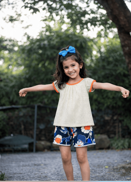 Girls Frost Top & Short Set White & Blue – Regular Fit Summer Outfit – Kids Daywear Sets on Brown Living™. SKU: PG120_1. Img 8.