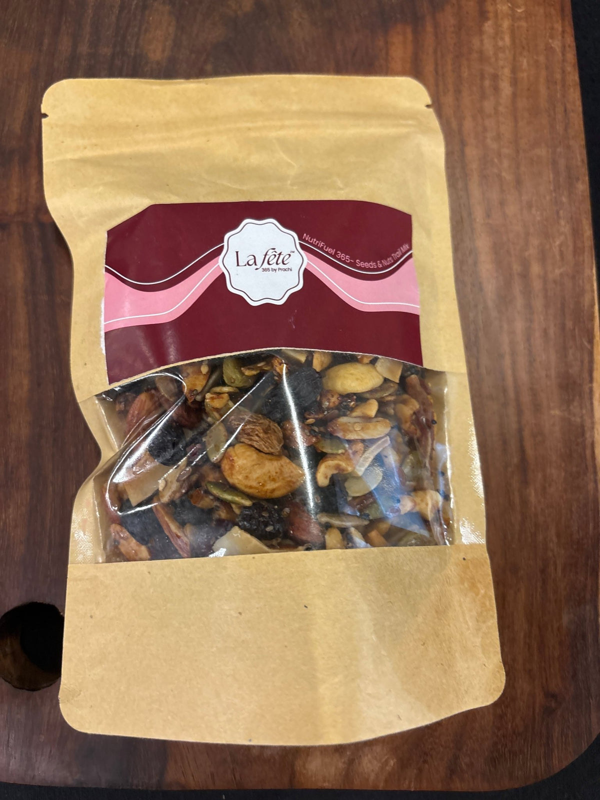 Granola - Nuts & Seedmix – Dried Fruits, Nuts & Seeds on Brown Living™. SKU: Seed. Img 1.