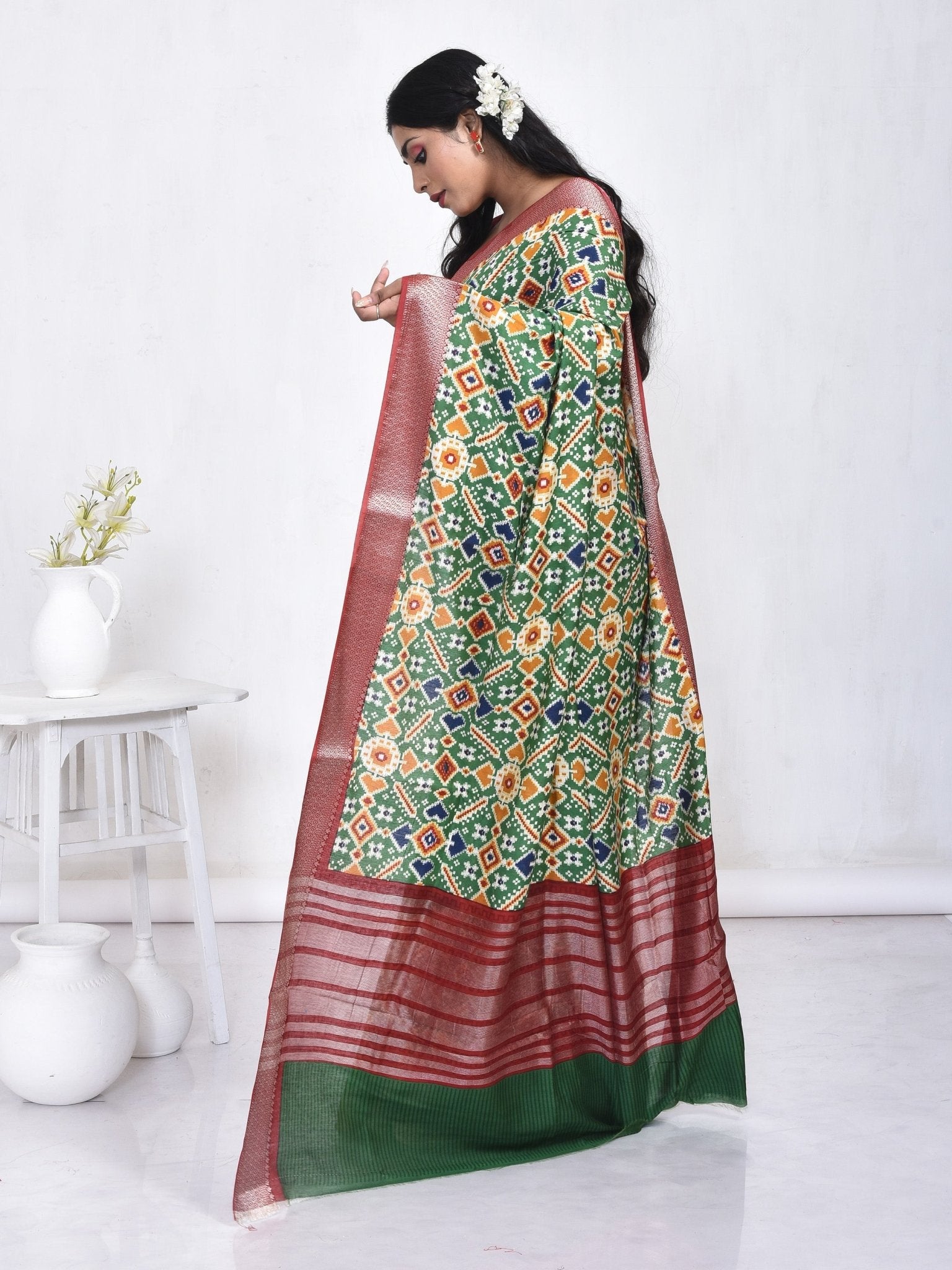 Green Patola Design Linen Silk Saree – Womens Saree on Brown Living™. SKU: STRLINSAR20. Img 2.