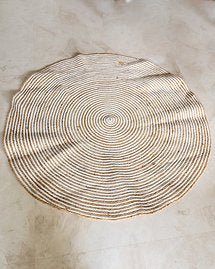 Hand Woven Jute Rug | Natural Farmhouse Floor Rug – Mats & Rugs on Brown Living™. SKU: ANTFHHWJRHHG. Img 5.