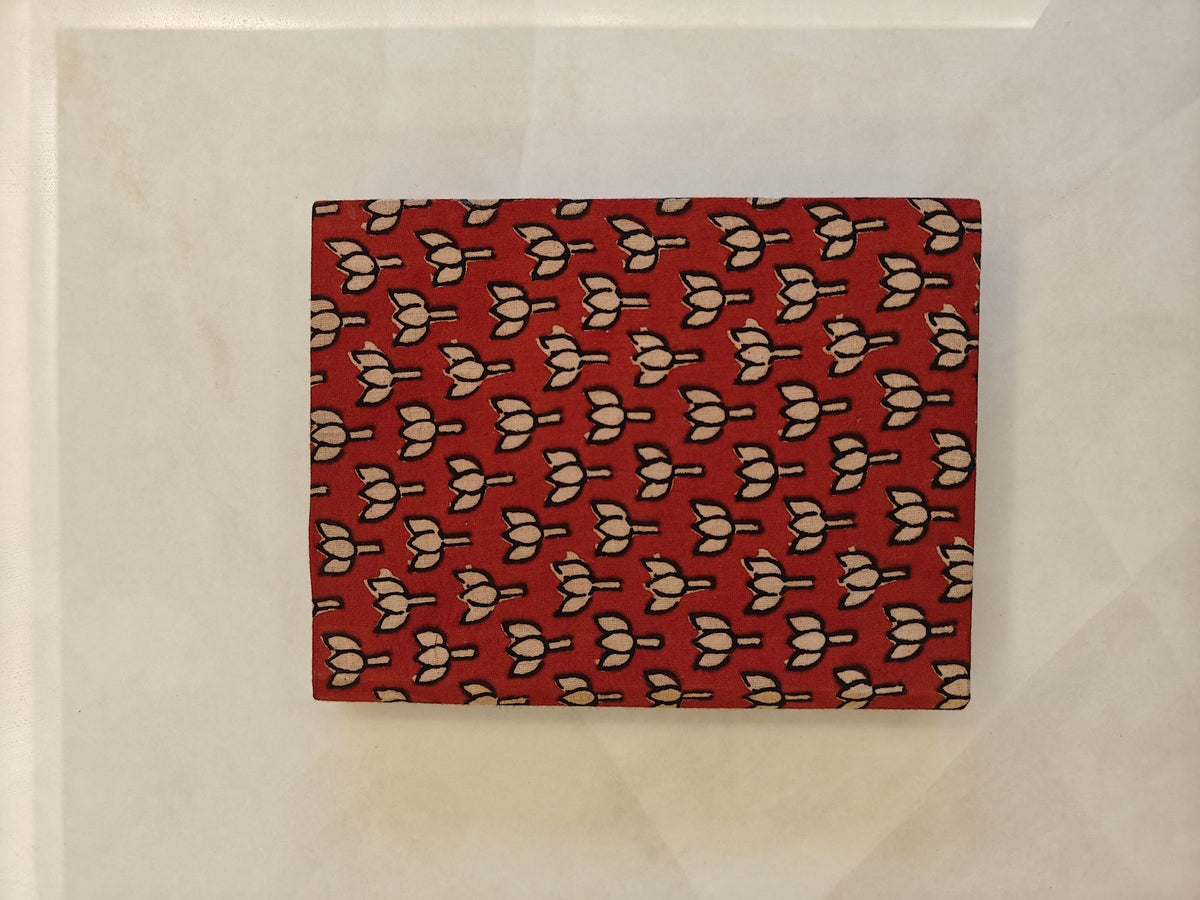 Handcrafted Diaries | Granthika | 7x5 Inch Handmade Notebook – Notebooks & Notepads on Brown Living™. SKU: VDI75005. Img 16.