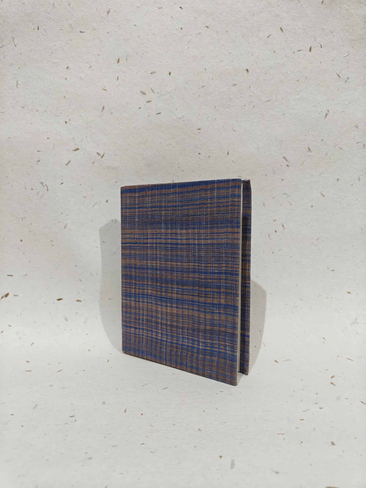 Handcrafted Diaries | Granthika | 7x5 Inch Handmade Notebook – Notebooks & Notepads on Brown Living™. SKU: VDI75009. Img 24.