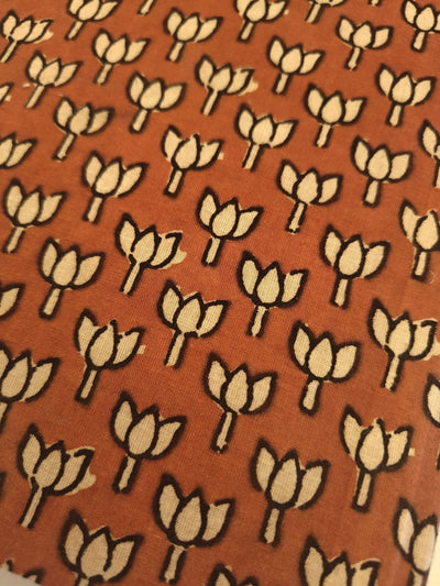 Handcrafted Diaries | Granthika | 8x6 Inch Handmade Notebook – Notebooks & Notepads on Brown Living™. SKU: VDI86002. Img 10.