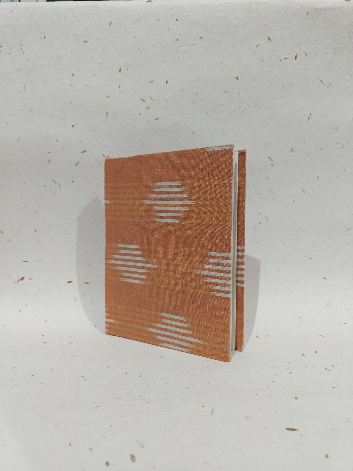 Handcrafted Diaries | Granthika | 8x6 Inch Handmade Notebook – Notebooks & Notepads on Brown Living™. SKU: VDI86006. Img 18.
