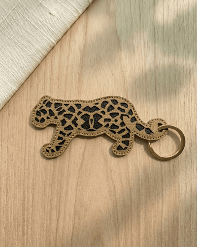 Handcrafted Leopard Keychain | Handmade Animal-Themed Keychain – Gift on Brown Living™. SKU: KC046. Img 3.