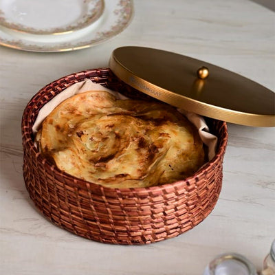 Handcrafted Sikki Grass Roti & Chapati Box With Gold - Tone Metal Lid – Containers on Brown Living™. SKU: SK35BRNLGLD. Img 2.
