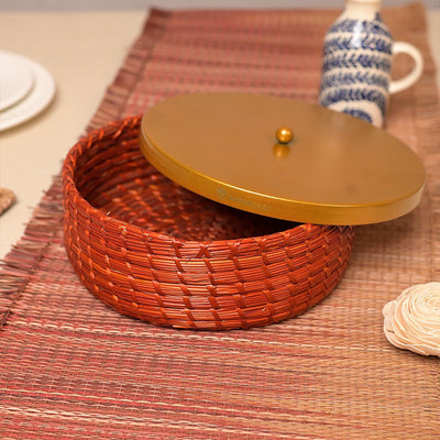 Handcrafted Sikki Grass Roti & Chapati Box With Gold - Tone Metal Lid – Containers on Brown Living™. SKU: SK35ORUSLGLD. Img 4.
