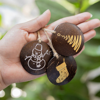 Handmade Coconut Shell Christmas Hangings (Set of 6) – Gift on Brown Living™. SKU: TGAHANGPOLSD1. Img 3.