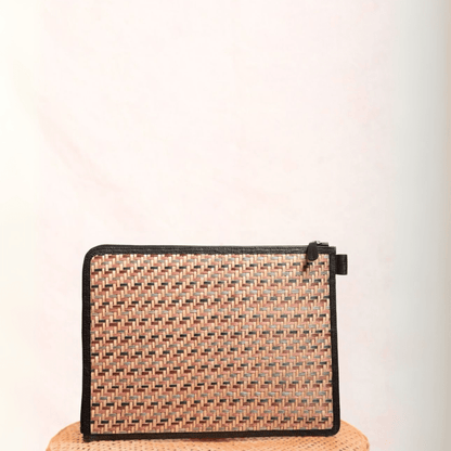 Handmade Sitalpati Laptop Sleeve – Laptop Sleeve by Kadam Haat available on Brown Living™. Earth 13''. SKU: KHSPLALS13ESCL - NEW. Img 9.