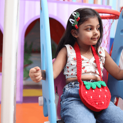 Handmade Strawberry Crochet Bag – Kids Bags on Brown Living™. SKU: SARKID09. Img 4.
