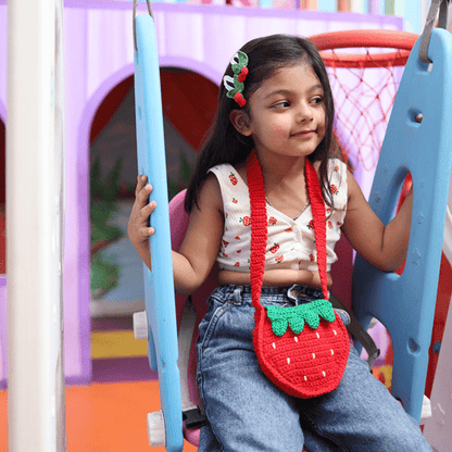 Handmade Strawberry Crochet Bag – Kids Bags on Brown Living™. SKU: SARKID09. Img 3.