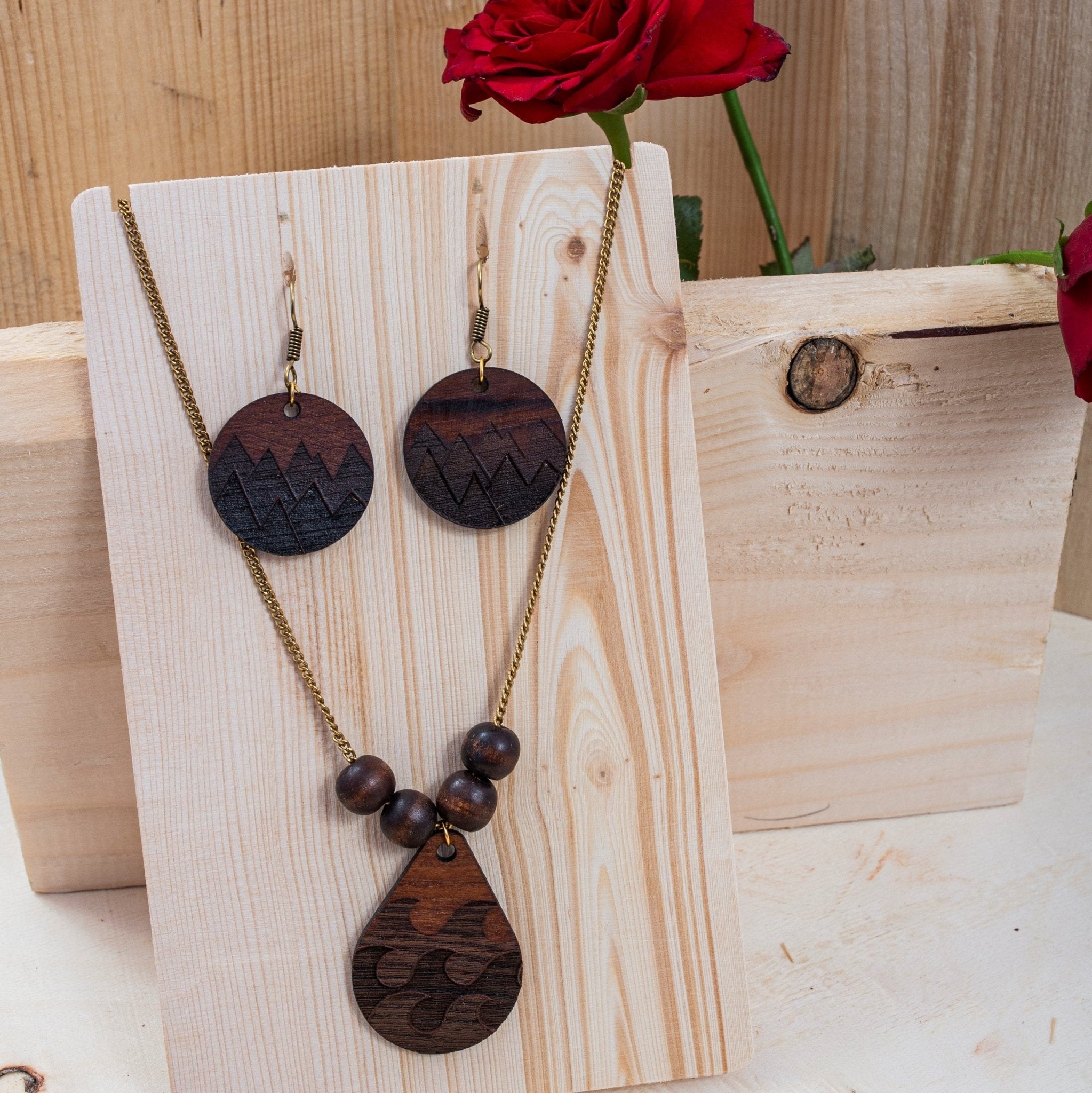 Handmade Wooden Nature - Inspired Jewelry Set – Jewellery on Brown Living™. SKU: A0005. Img 2.
