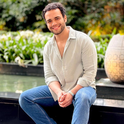 Haze Gauge Cotton Grey Shirt with Lightweight Texture – Mens Shirt on Brown Living™. SKU: DM - GR - F - S. Img 3.