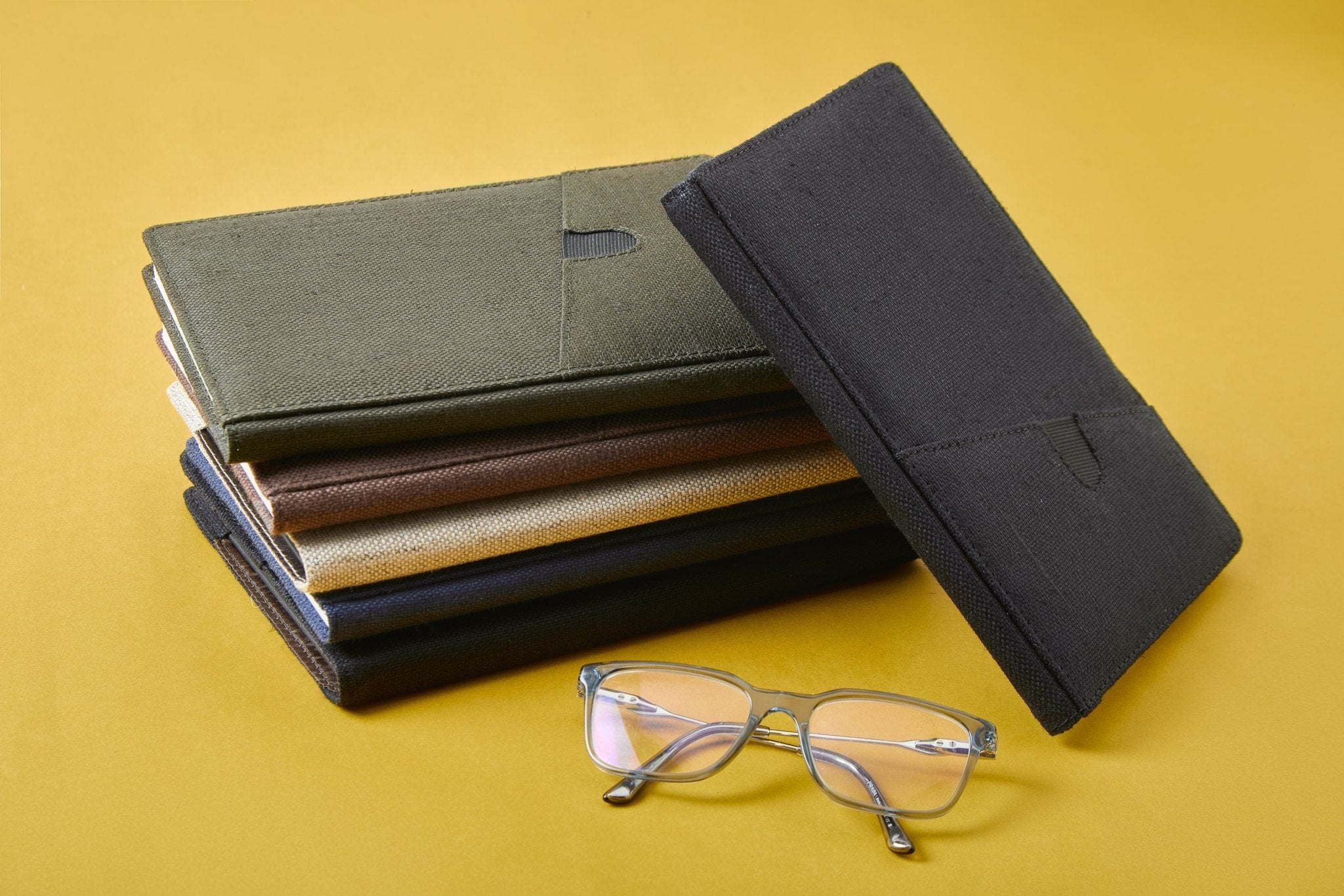 Hemp A5 Non - Dated Diary with Pocket | Eco - Friendly Handmade Journal – Notebooks & Notepads on Brown Living™. SKU: GD02-OLIVE. Img 5.