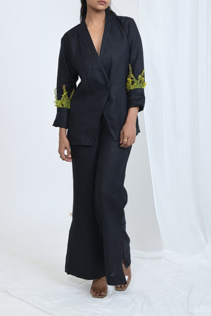 Hemp Crop Blazer For Officewear And Modern Dressing – Womens Jacket by Pravaah India available on Brown Living™. S Truffle Black. SKU: PRA24CL2BS. Img 1.