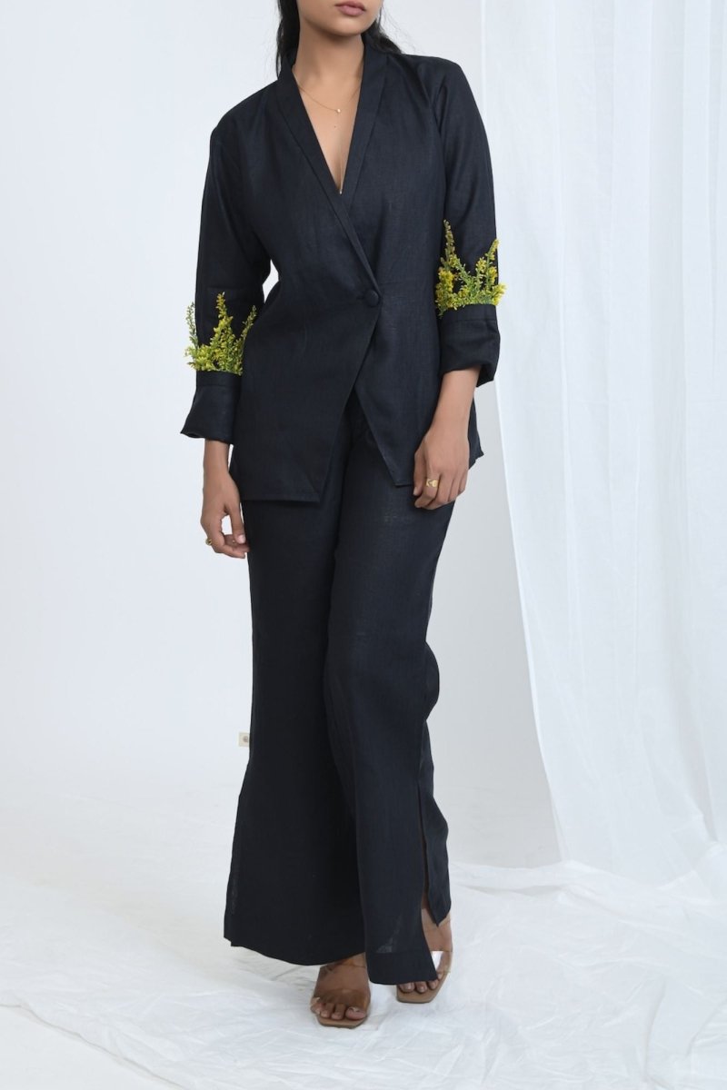 Hemp Crop Blazer For Officewear And Modern Dressing – Womens Jacket by Pravaah India available on Brown Living™. S Truffle Black. SKU: PRA24CL2BS. Img 1.