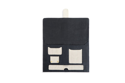Hemp Laptop Sleeve Organiser | Eco - Friendly & Stylish Work Essential – Organizers & Planners on Brown Living™. SKU: GLS04-OLIVE. Img 10.