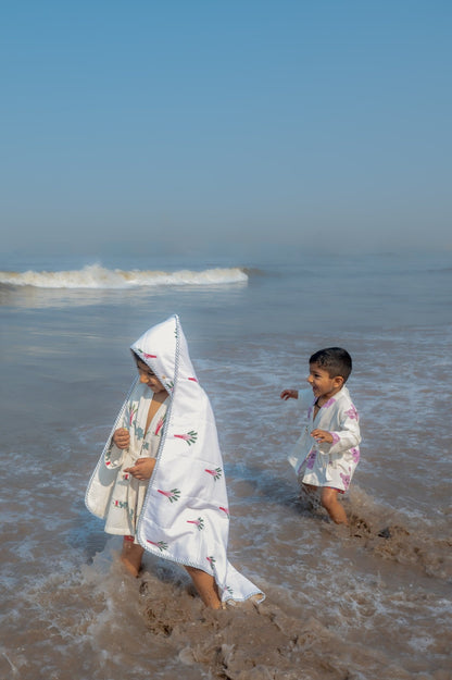 Hooded Baby & Kids Towel in Elle Earthy Print – Bath Linens on Brown Living™. SKU: MSY-00431B-Earthy. Img 4.