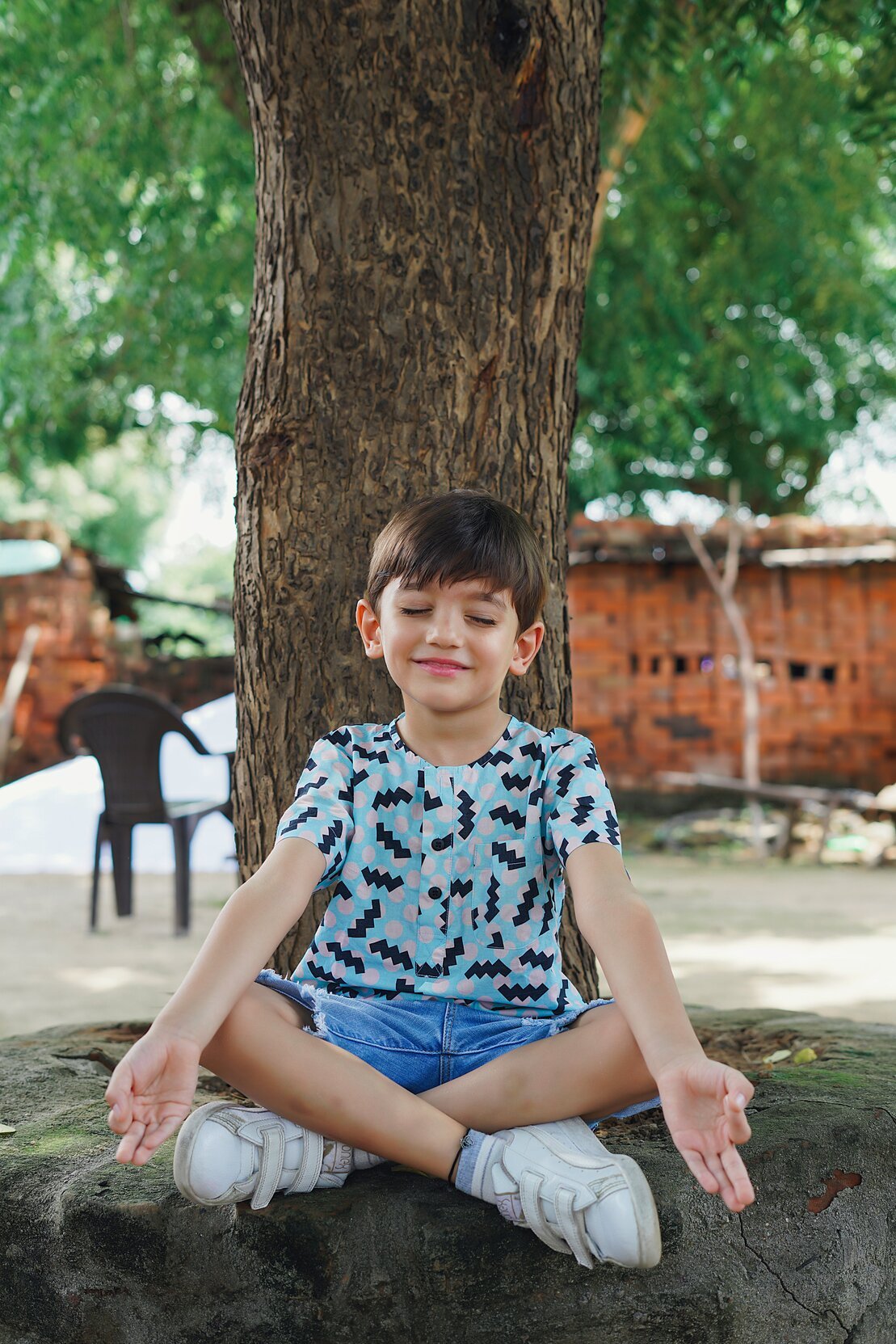 Itsy Bitsy Cute Cotton Poplin Top for Boys – Kids Daywear Sets on Brown Living™. SKU: ZBZZPE. Img 2.