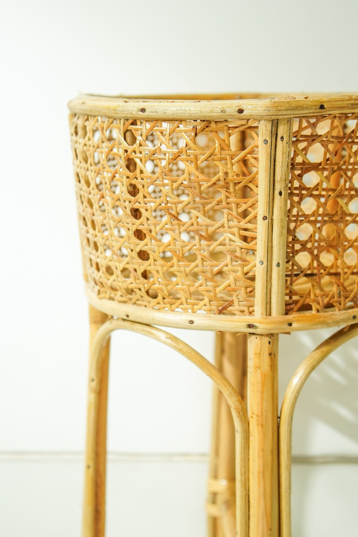 Jaal Planter Stand | Handcrafted Decorative Plant Holder – Home & Garden by AJAARA available on Brown Living™. . SKU: SYMPS004. Img 4.
