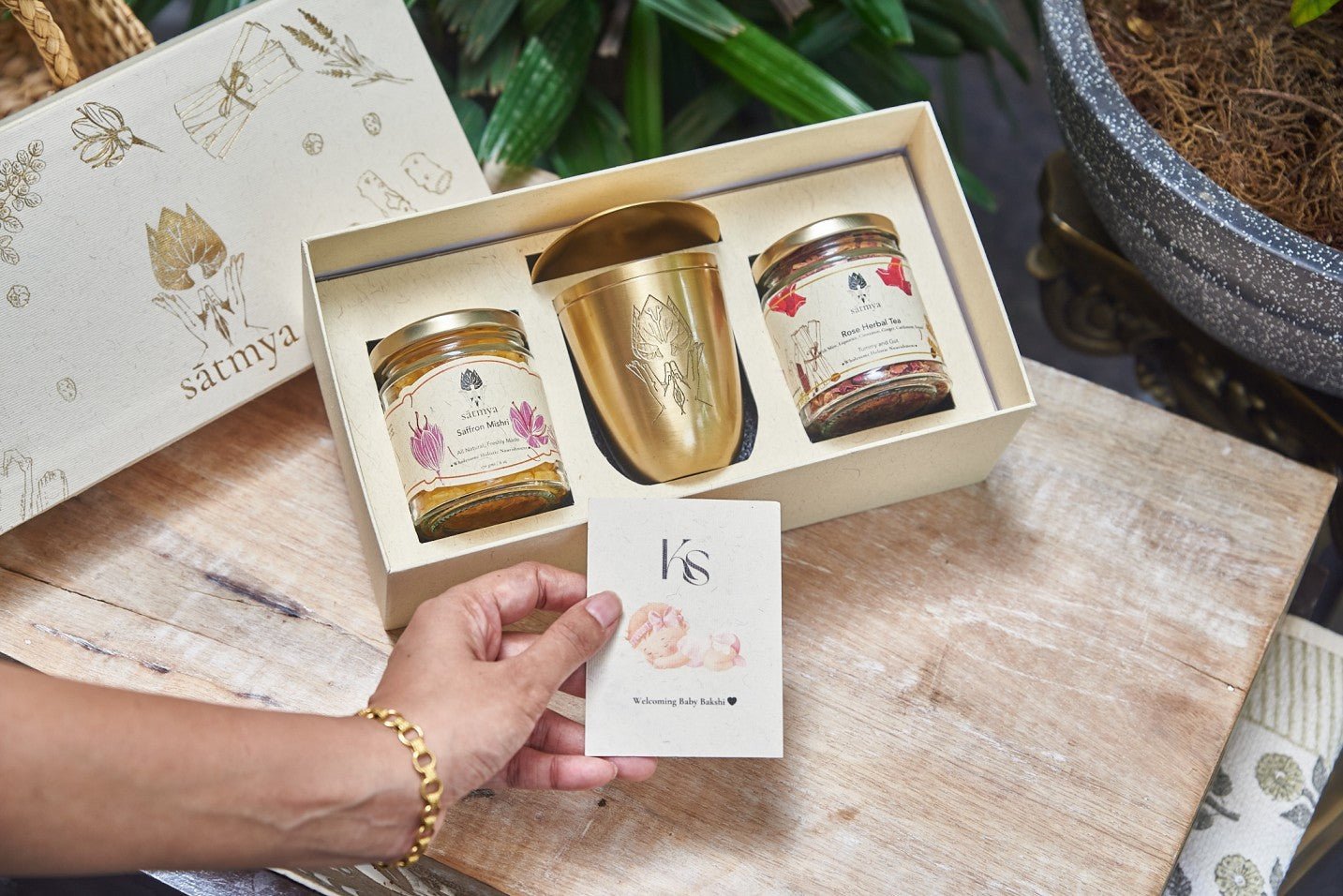 Kama Gift Box - Ayurvedic Luxury & Rejuvenation – Gift Giving on Brown Living™. SKU: Kamag_500gms. Img 13.