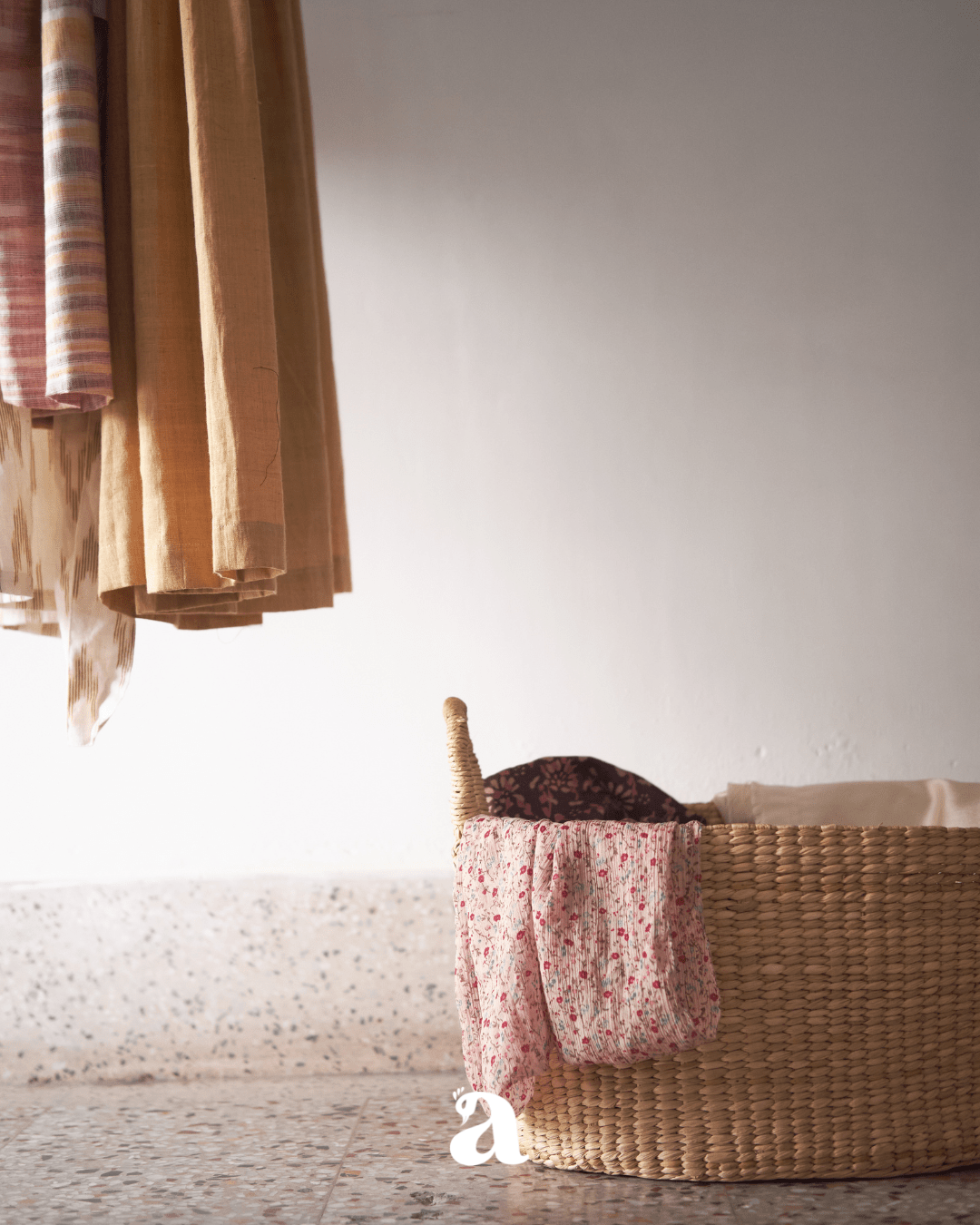 Kauna Grass Marquise Laundry Basket – Baskets & Boxes on Brown Living™. SKU: 918KL. Img 3.