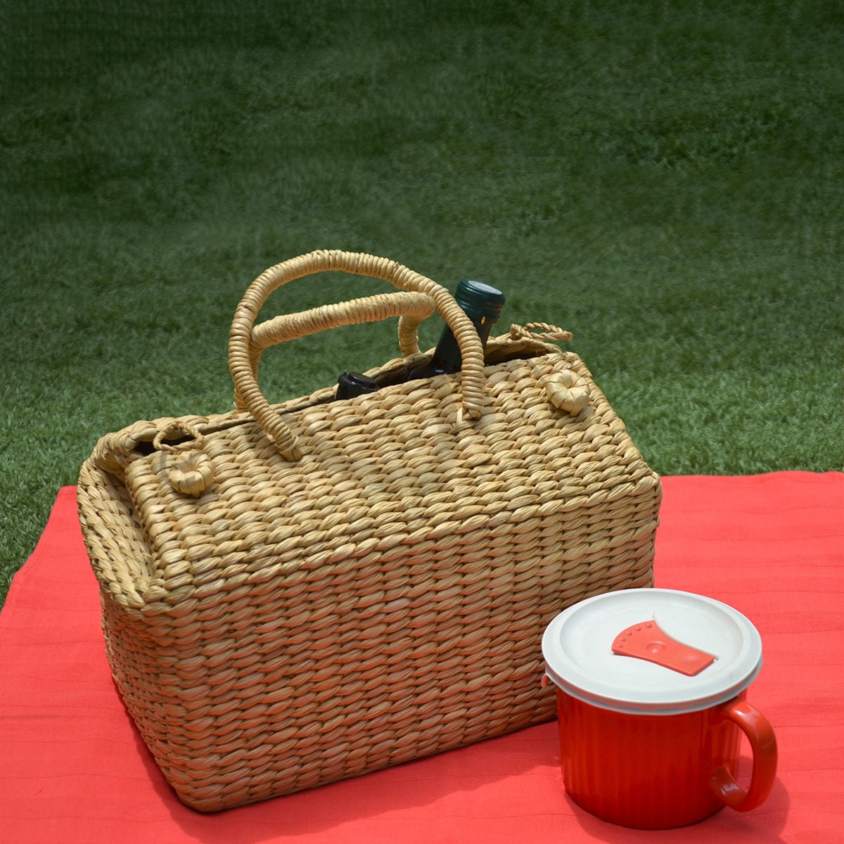 Kauna Lunch & Picnic Basket Medium Natural – Baskets & Boxes by DHARINI available on Brown Living™. . SKU: KALUNB005A. Img 2.