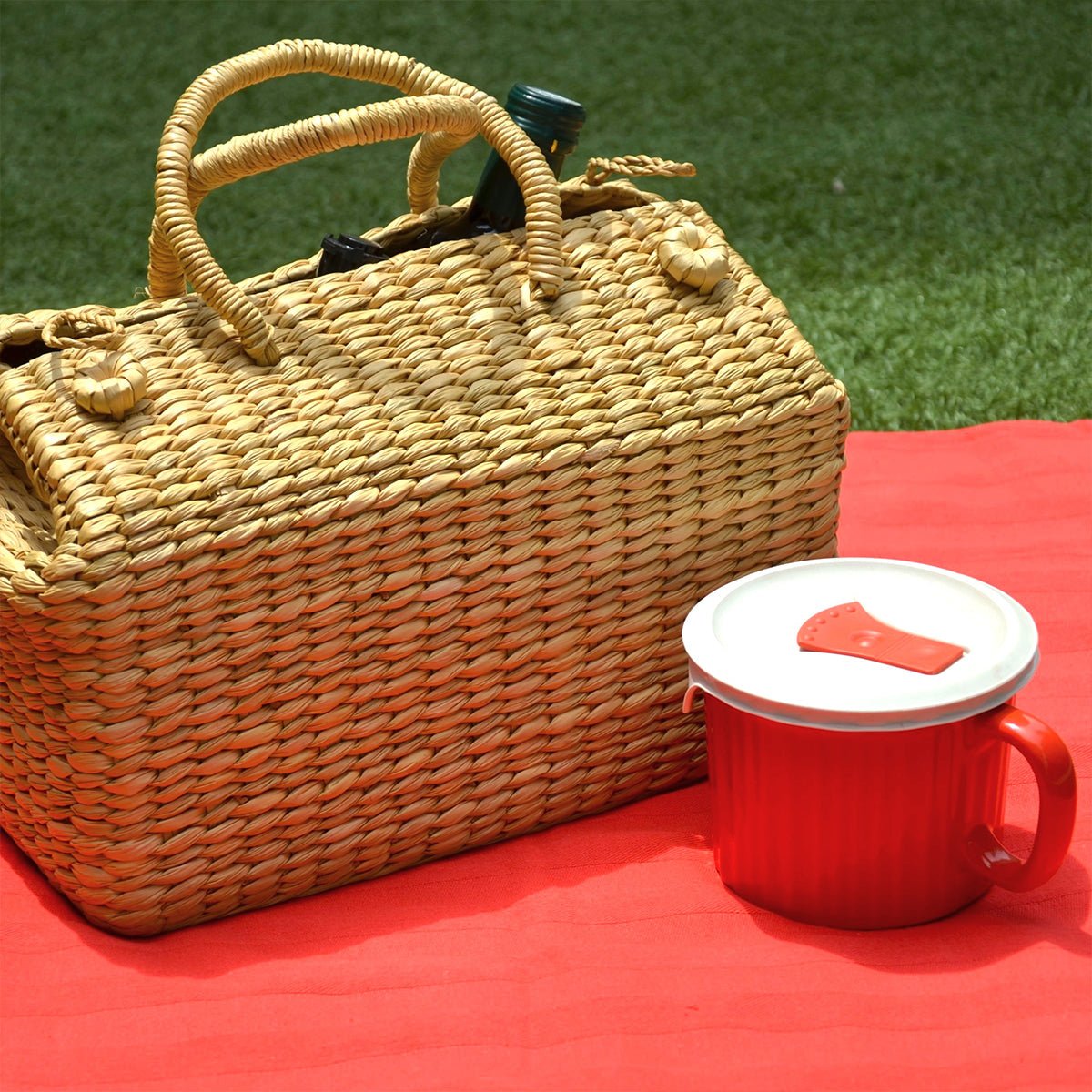 Kauna Lunch & Picnic Basket Medium Natural – Baskets & Boxes by DHARINI available on Brown Living™. . SKU: KALUNB005A. Img 1.