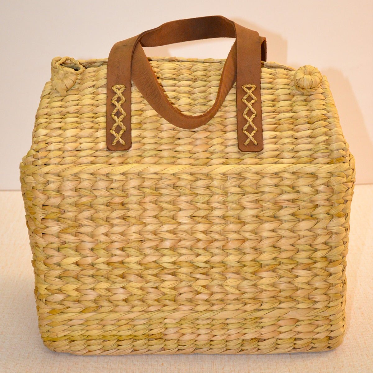 Kauna Lunch & Picnic Basket Natural – Baskets & Boxes on Brown Living™. SKU: KAPBAS027A-large. Img 3.